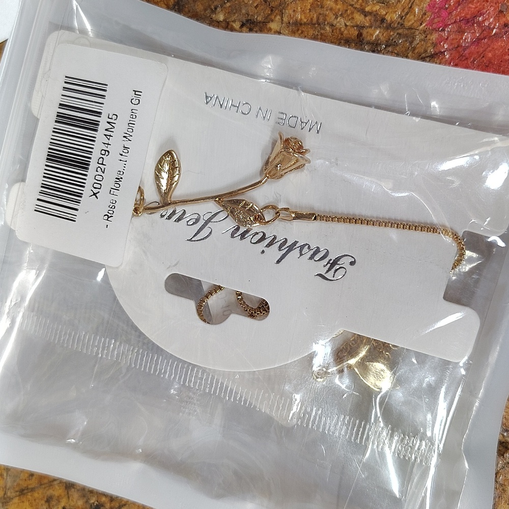Women's anklet and/or bracelet and necklace set